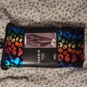 TORRID PRIDE COLLECTION RAINBOW LEOPARD BIKE SHORT: BLACK/RAINBOW: NWT: SZ 5